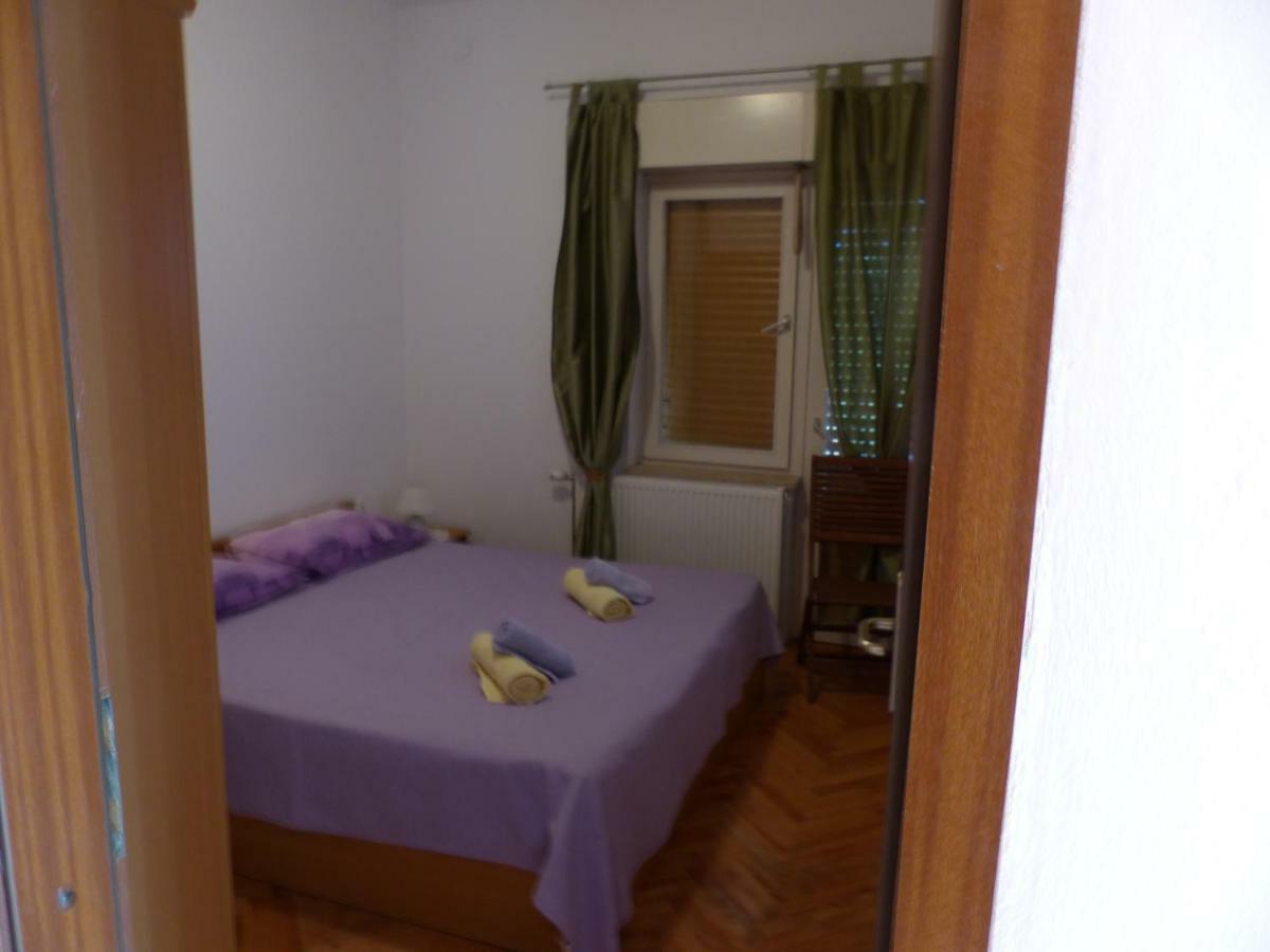 Apartment Ana Krnica Exterior foto
